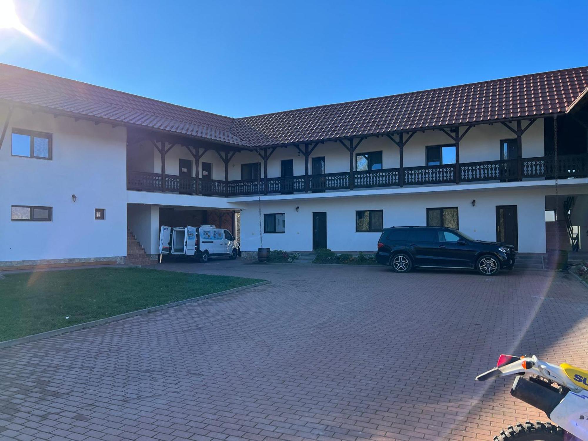 Pensiunea Alex Marga Exterior photo